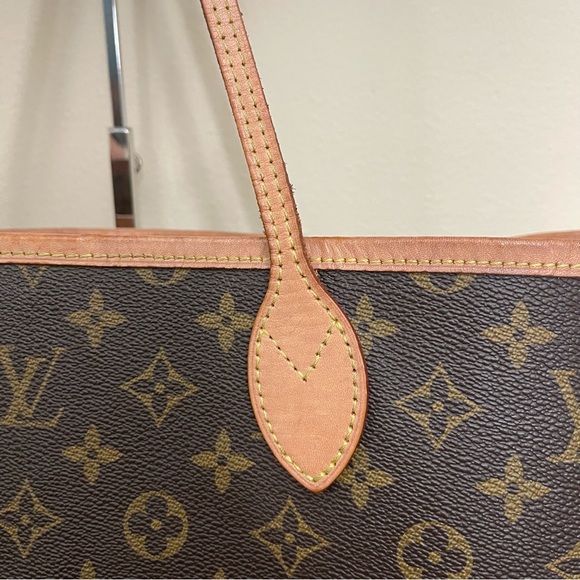 Louis Vuitton Neverfull GM in Monogram - Picture 5 of 14